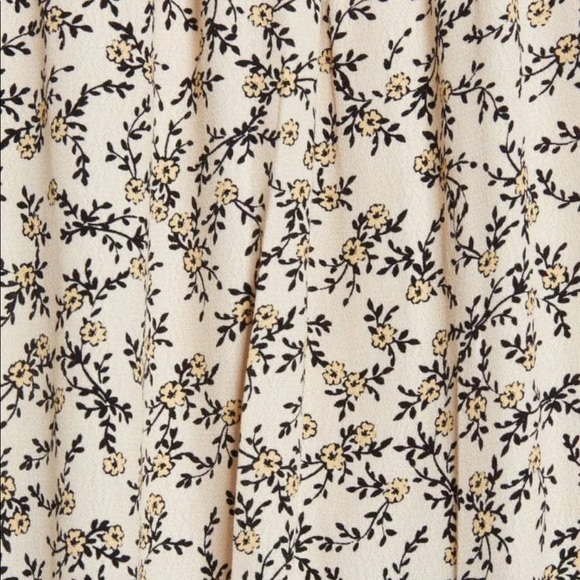 Cupcakes & cashmere halston blouse - Picture 3 of 8